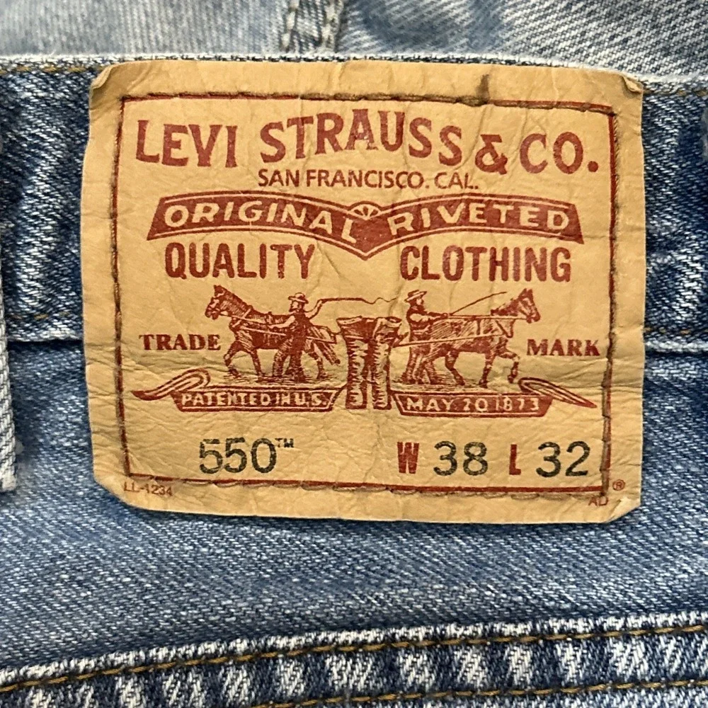 Levi's‎ 550 Jeans Men's Sz 38x32 Light Wash Straight Leg Relaxed Fit